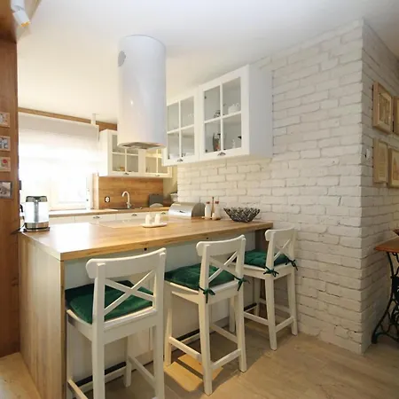 Daisy Apartment *